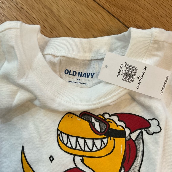[3 for $15] NWT OLD NAVY Santa Dinosaur Surfing Shark Long Sleeve Tee (6T) - Picture 3 of 5
